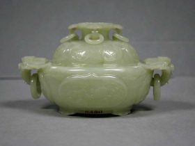 【玉双耳活環爐　Covered bowl with ring handles】中国‐清代