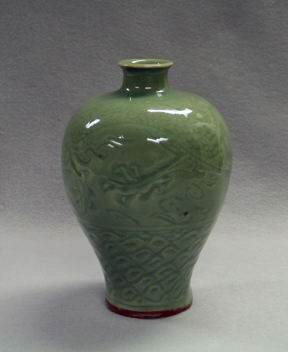 【龍紋梅瓶　Meiping vase with dragon】中国‐元代‐龍泉窯