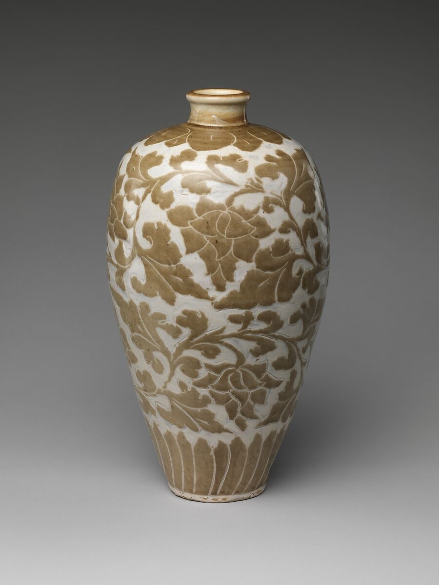 【牡丹文花瓶　Vase with Peony Scroll】中国‐金代