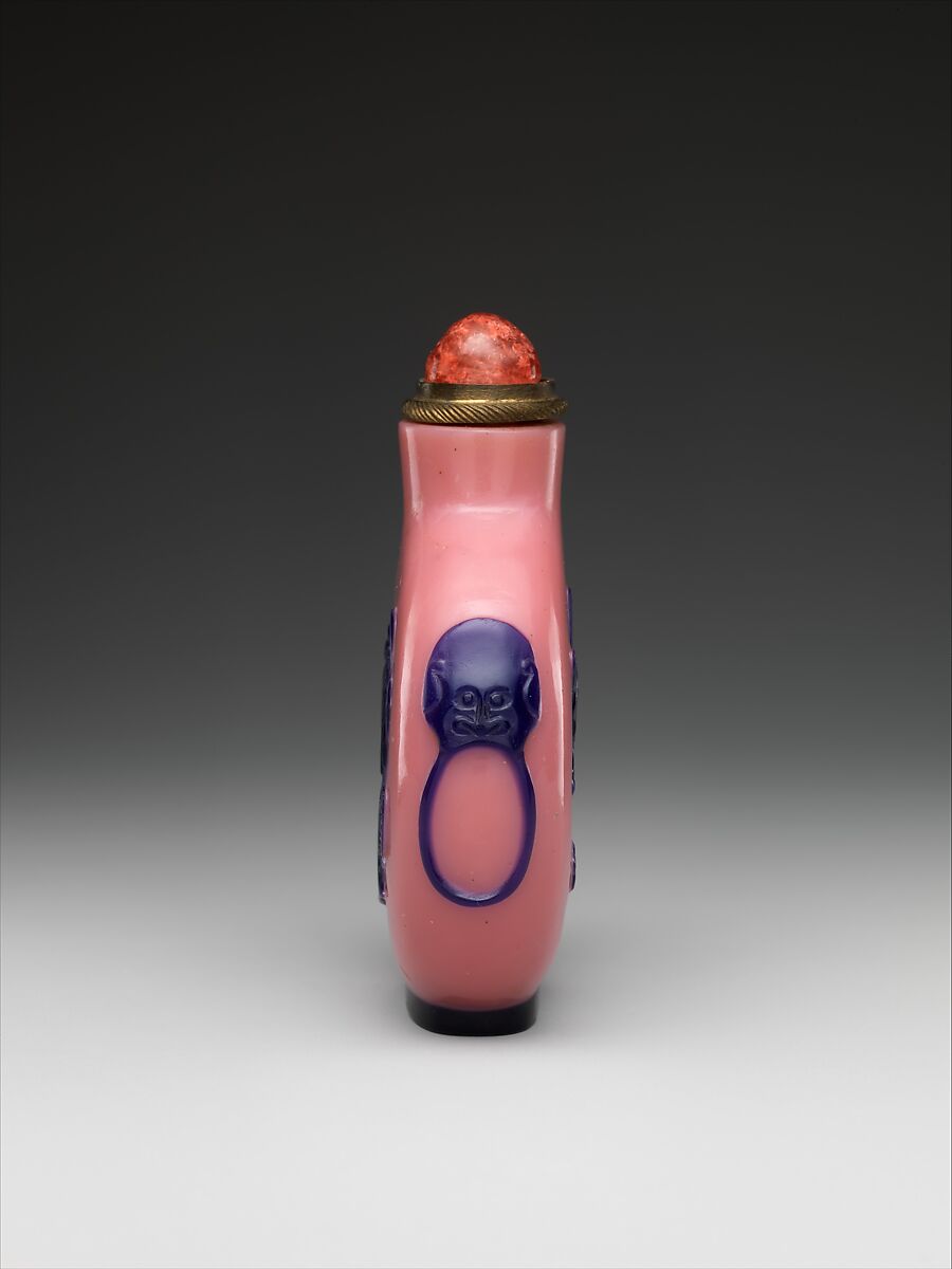 【套料玻璃鍾馗圖鼻煙壺　 Snuff bottle with demon queller Zhong Kui】中国‐清代