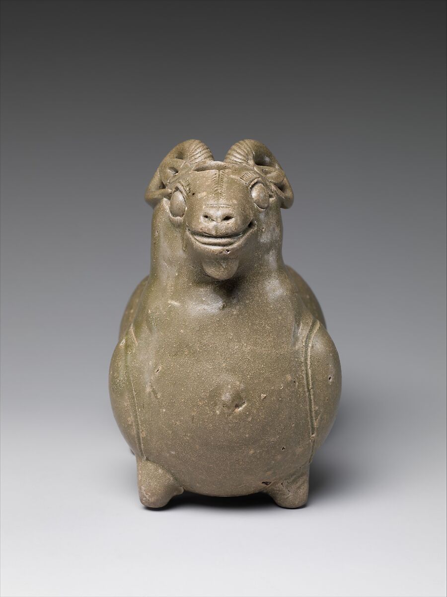 【越窯青瓷臥羊　Vessel in the shape of a kneeling ram】中国‐六朝時代