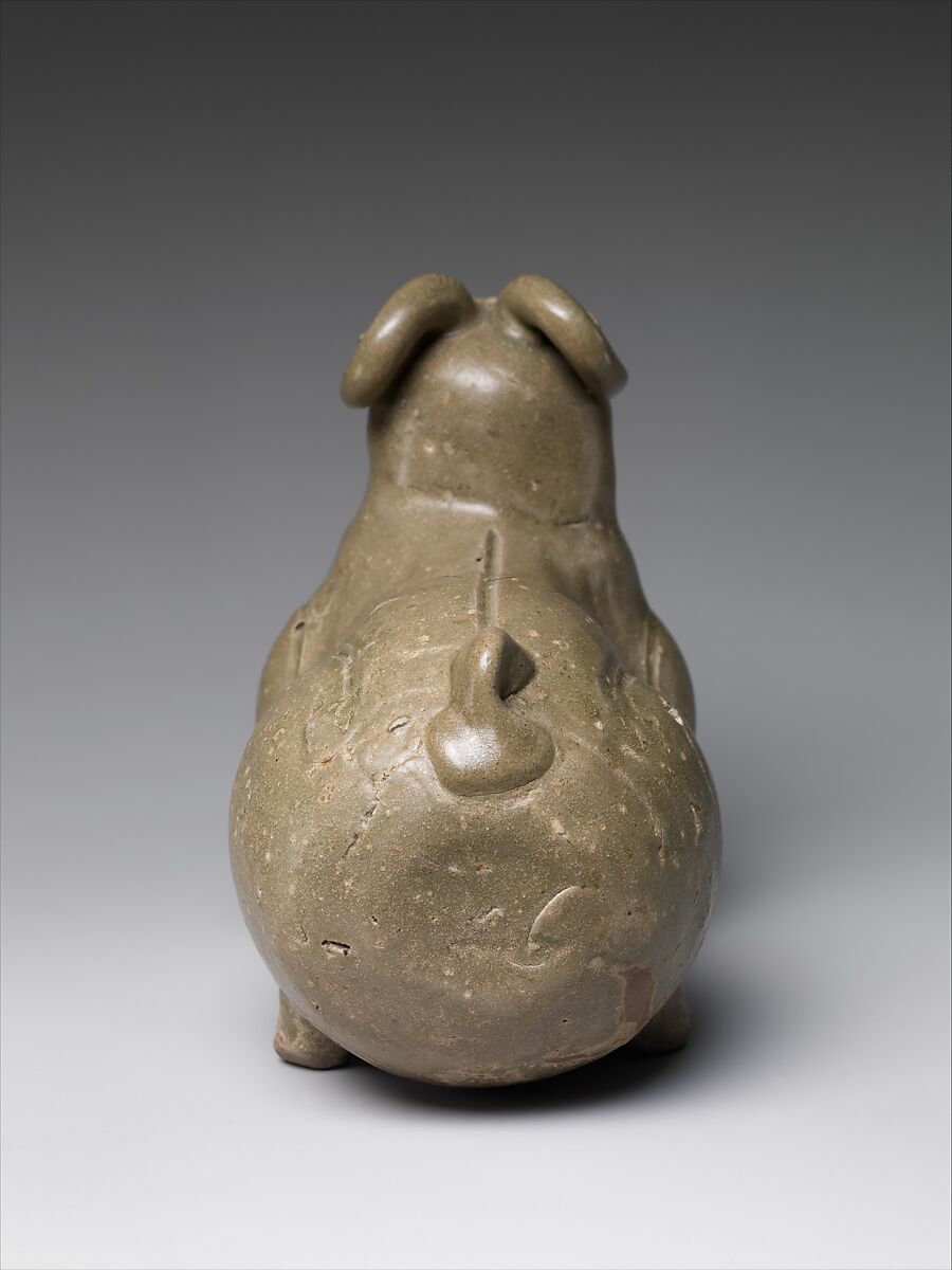 【越窯青瓷臥羊　Vessel in the shape of a kneeling ram】中国‐六朝時代