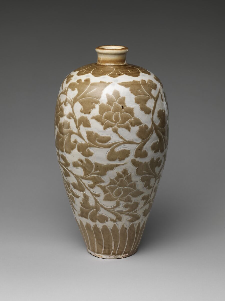 【牡丹文花瓶　Vase with Peony Scroll】中国‐金代