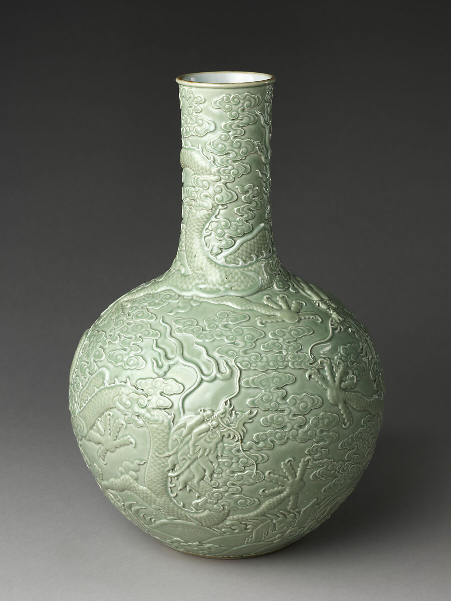 【雲龍図花瓶　Vase with dragon amid clouds】中国‐清代