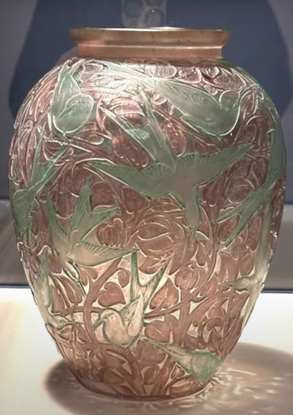 【花瓶 カワセミ】ルネ・ラリックー東京国立近代美術館所蔵