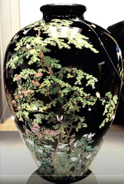 【七宝四季花鳥図花瓶】並河靖之-皇居三の丸尚蔵館所蔵