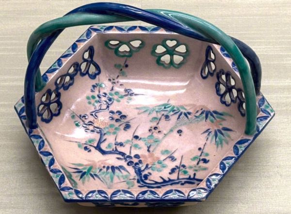 【色絵桜透文手鉢】京焼‐東京国立博物館所蔵