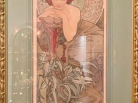 【エメラルド(連作「四つの宝石」より)】アルフォンス・ミュシャー梶光夫氏蔵