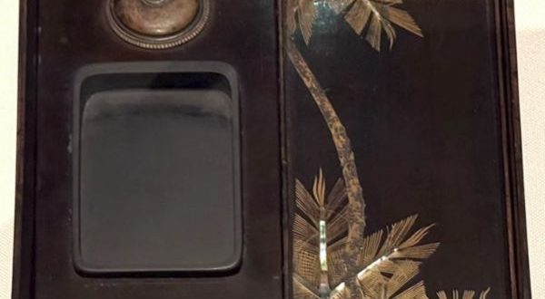 【桜山鵲蒔絵硯箱】室町時代‐東京国立博物館所蔵