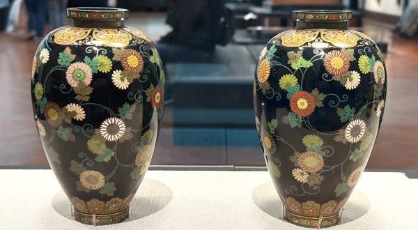 【七宝菊唐草文瓶】並河靖之‐東京国立博物館所蔵