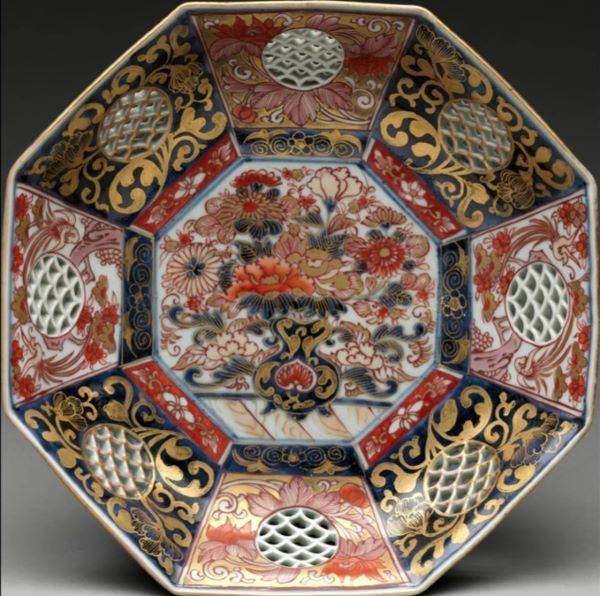 【花瓶に花図皿(Plate with a Vase of Flowers)】伊万里焼ー江戸時代‐メトロポリタン美術館所蔵